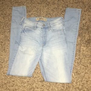 Hollister jeans